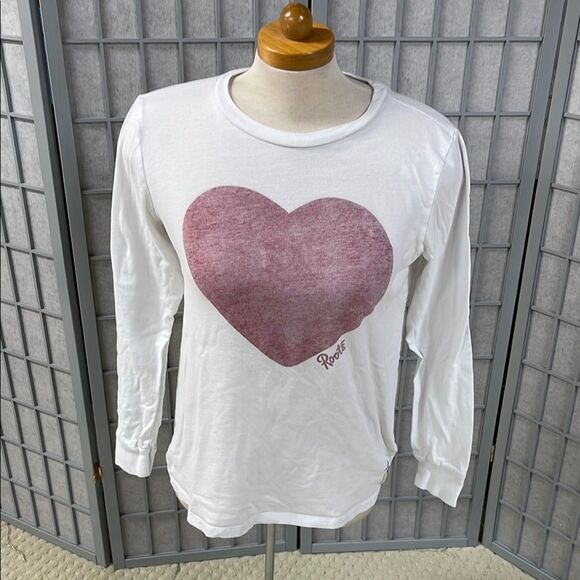 Roots White Long Sleeve Shirt with Heart Graphic, Women’s Size Small - Picture 1 of 6